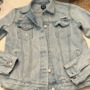 Gap light blue jean denim jean jacket can